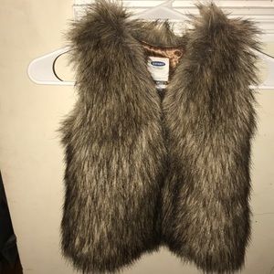 Old navy girls faux fur vest